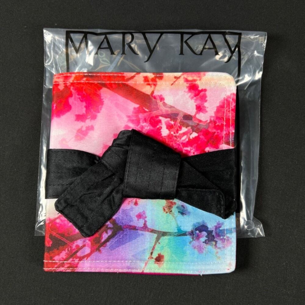 Mary Kay LTD Edition Zen In Bloom Obi Clutch Compact Mini Holder New in Plastic